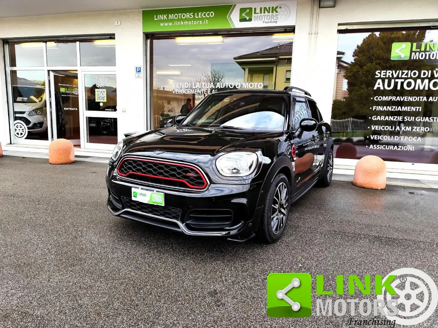 MINI John Cooper Works Countryman 2.0 ALL4 GAR.INCL Zwart - 1