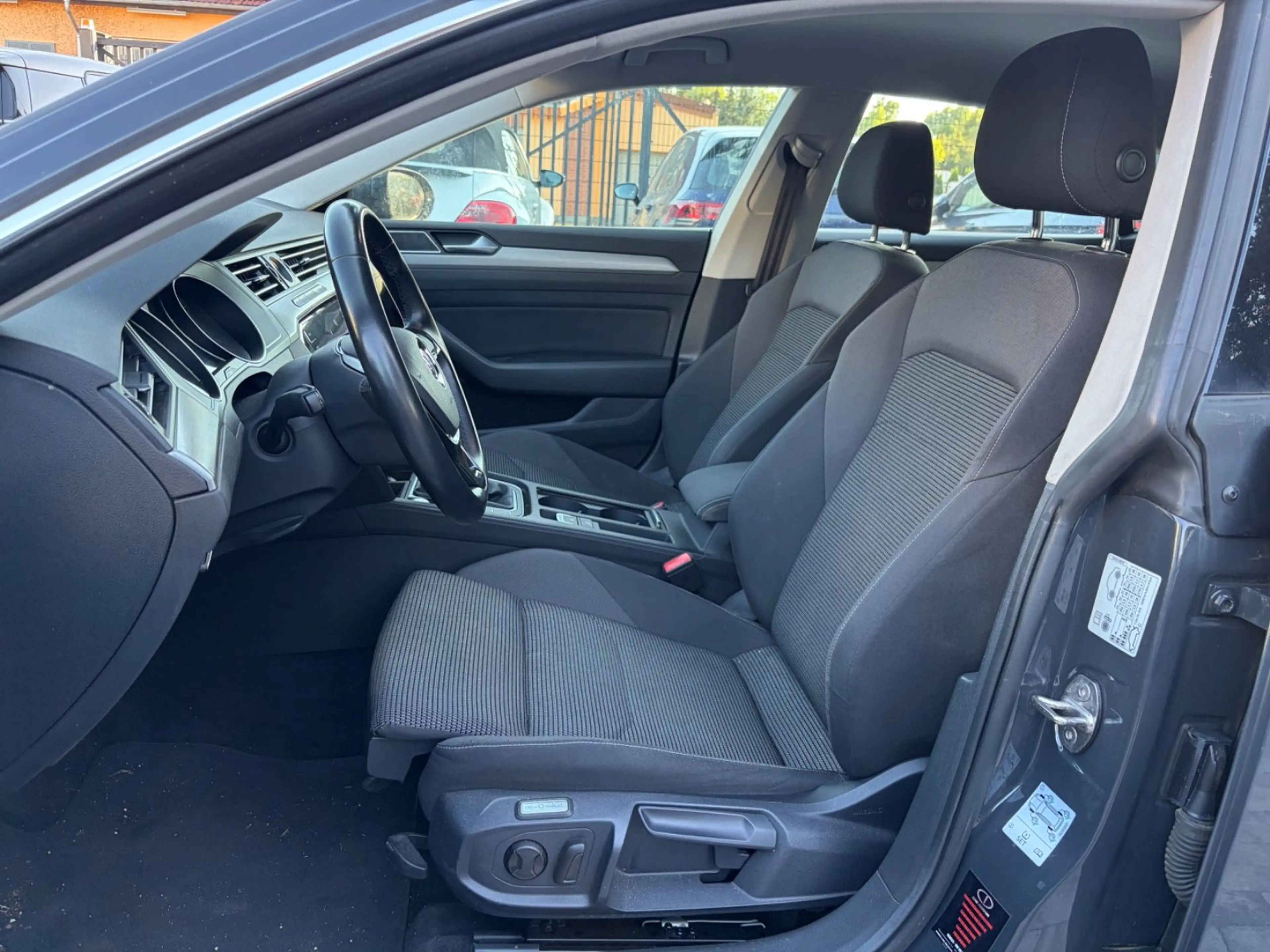 Volkswagen Arteon 1.5 TSI 2.Hand / LED / HU & Insp.NEU — photo 10