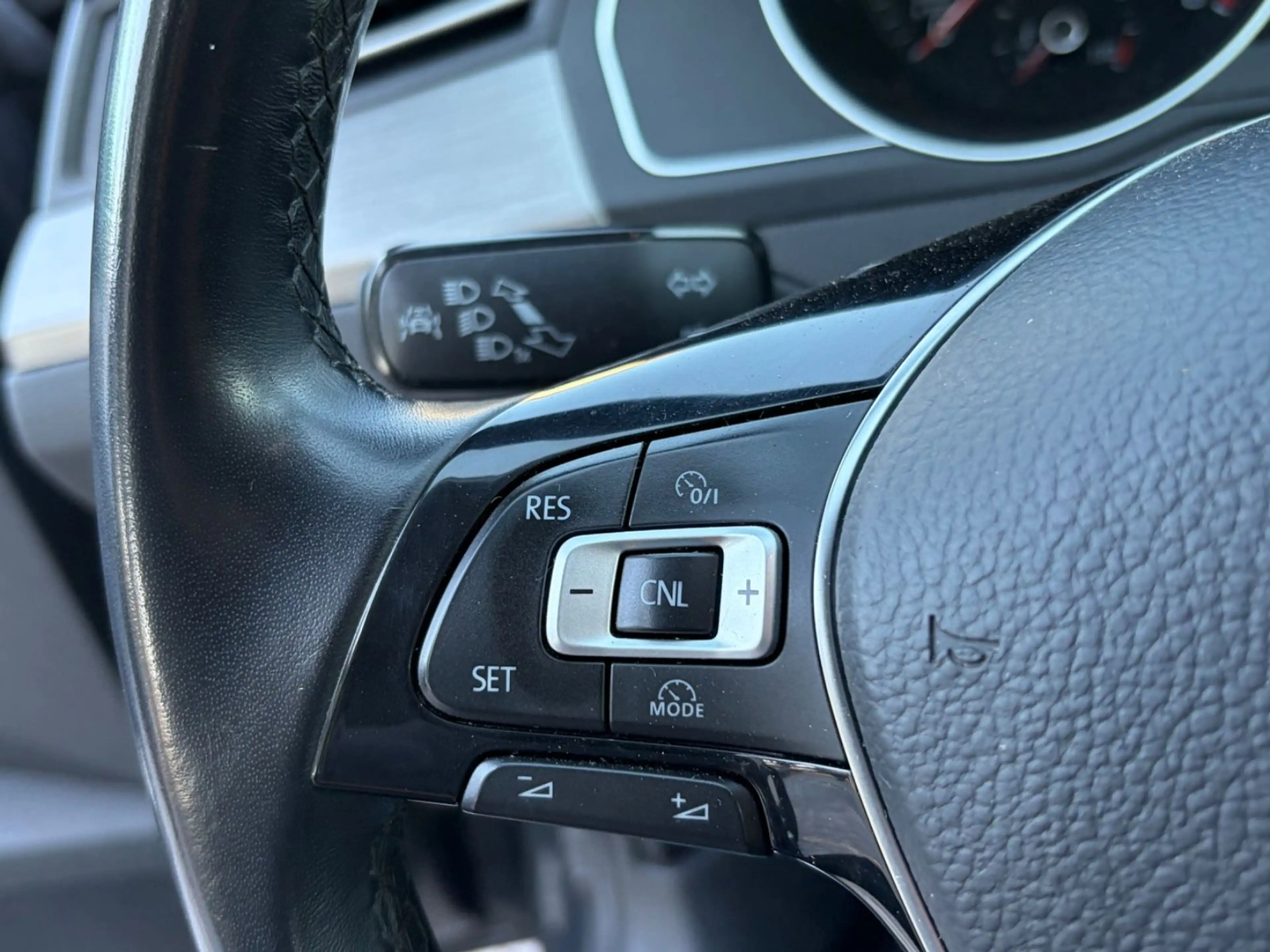 Volkswagen Arteon 1.5 TSI 2.Hand / LED / HU & Insp.NEU — photo 14