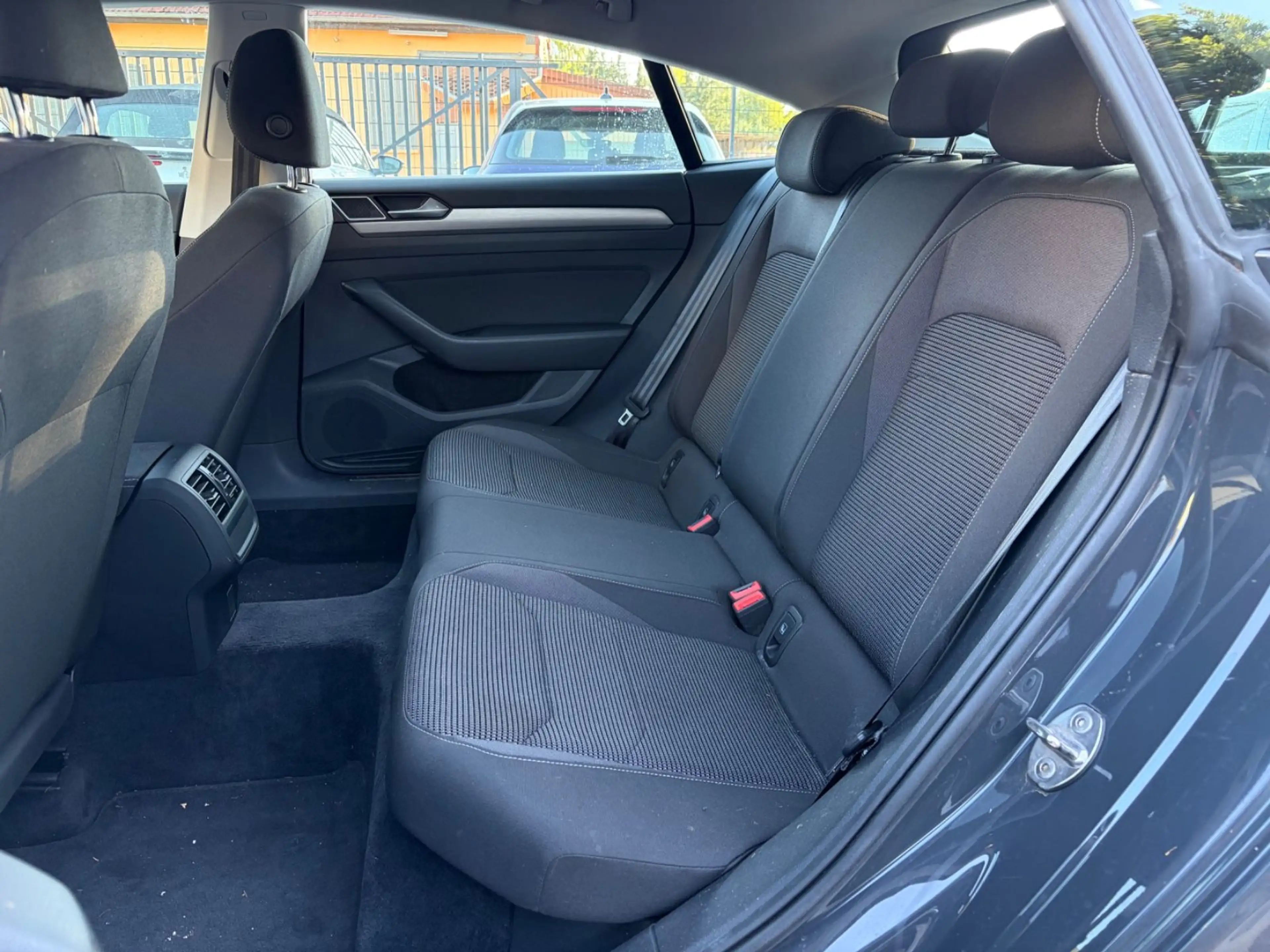 Volkswagen Arteon 1.5 TSI 2.Hand / LED / HU & Insp.NEU — photo 11