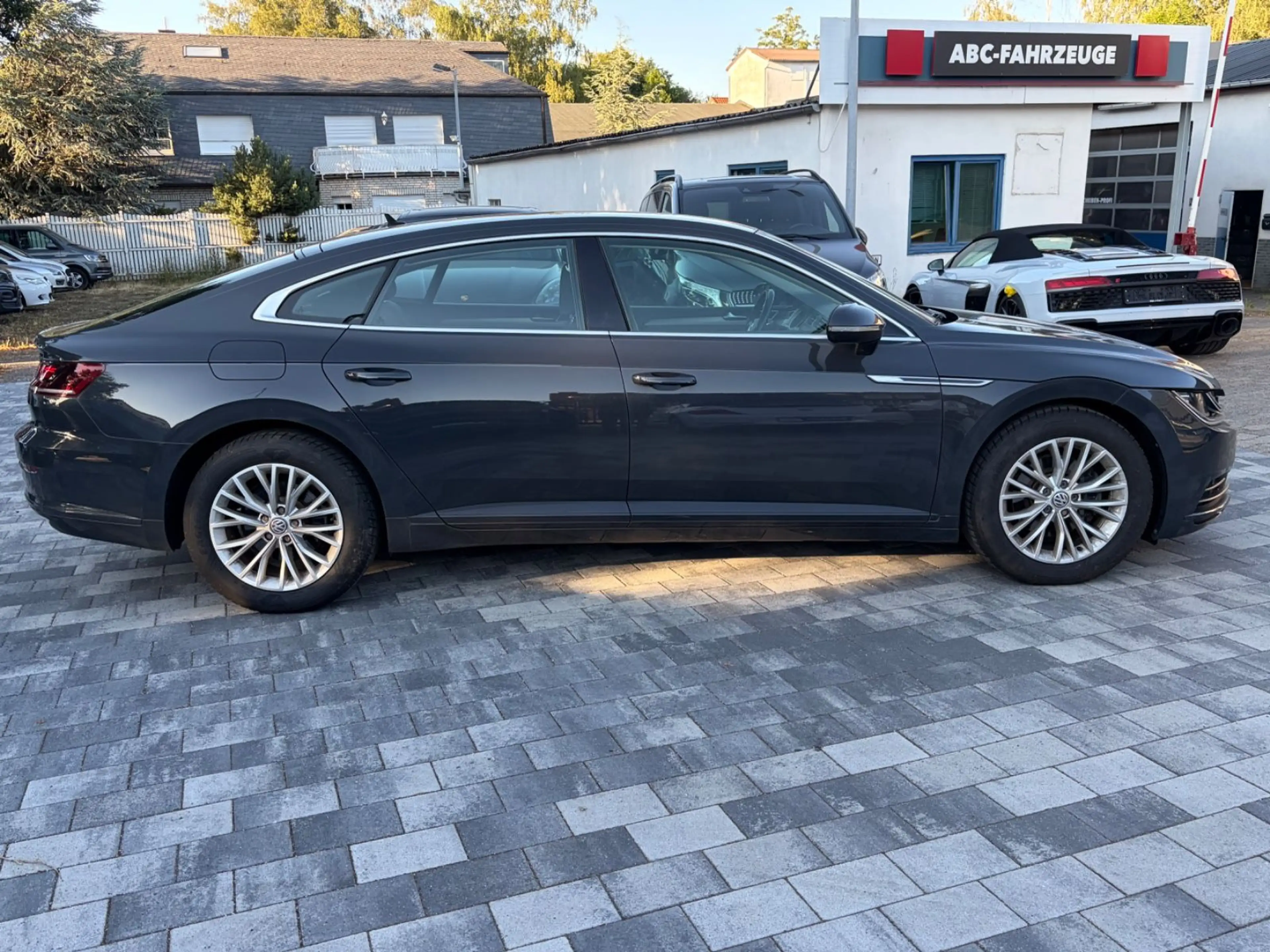 Volkswagen Arteon 1.5 TSI 2.Hand / LED / HU & Insp.NEU — photo 4