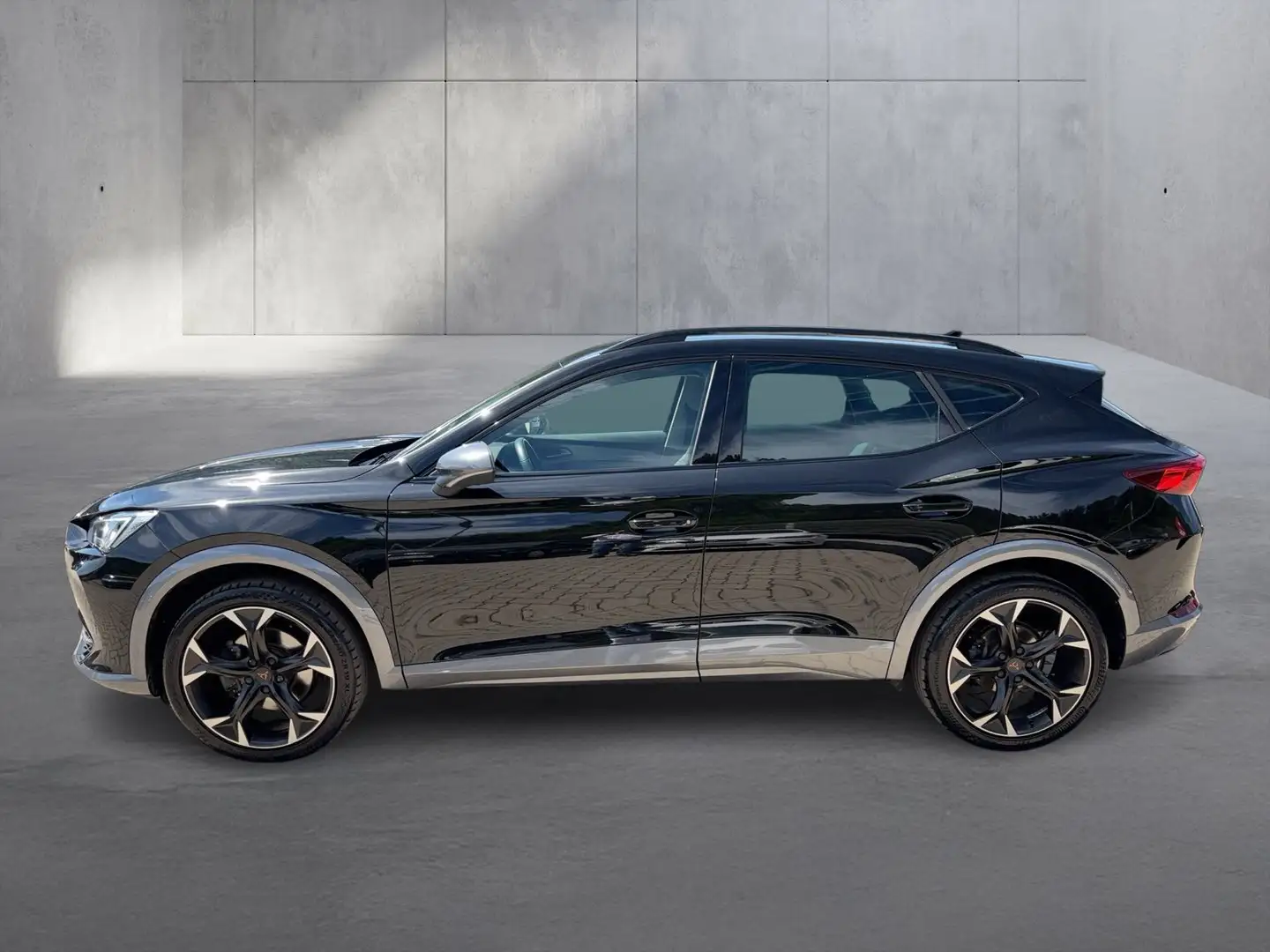 CUPRA Formentor Alpha 1.5 TSI 150 PS ACT Schwarz - 2