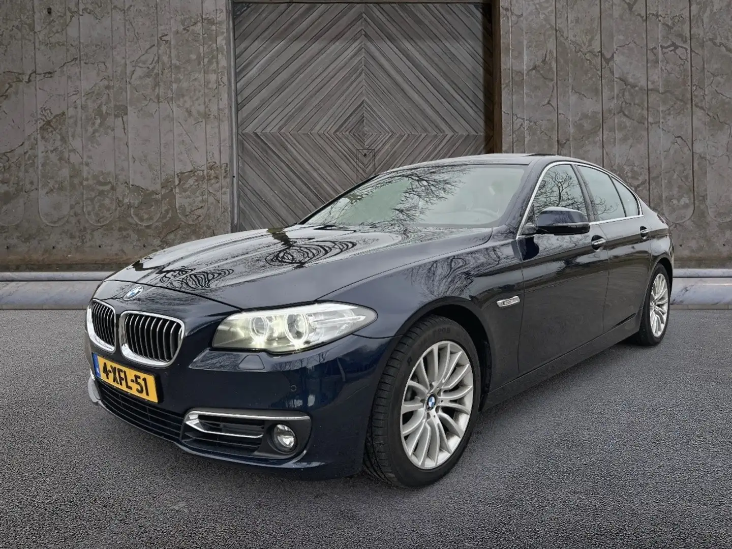 BMW 520 5-serie 520d Last Minute Edition luxury Blauw - 1
