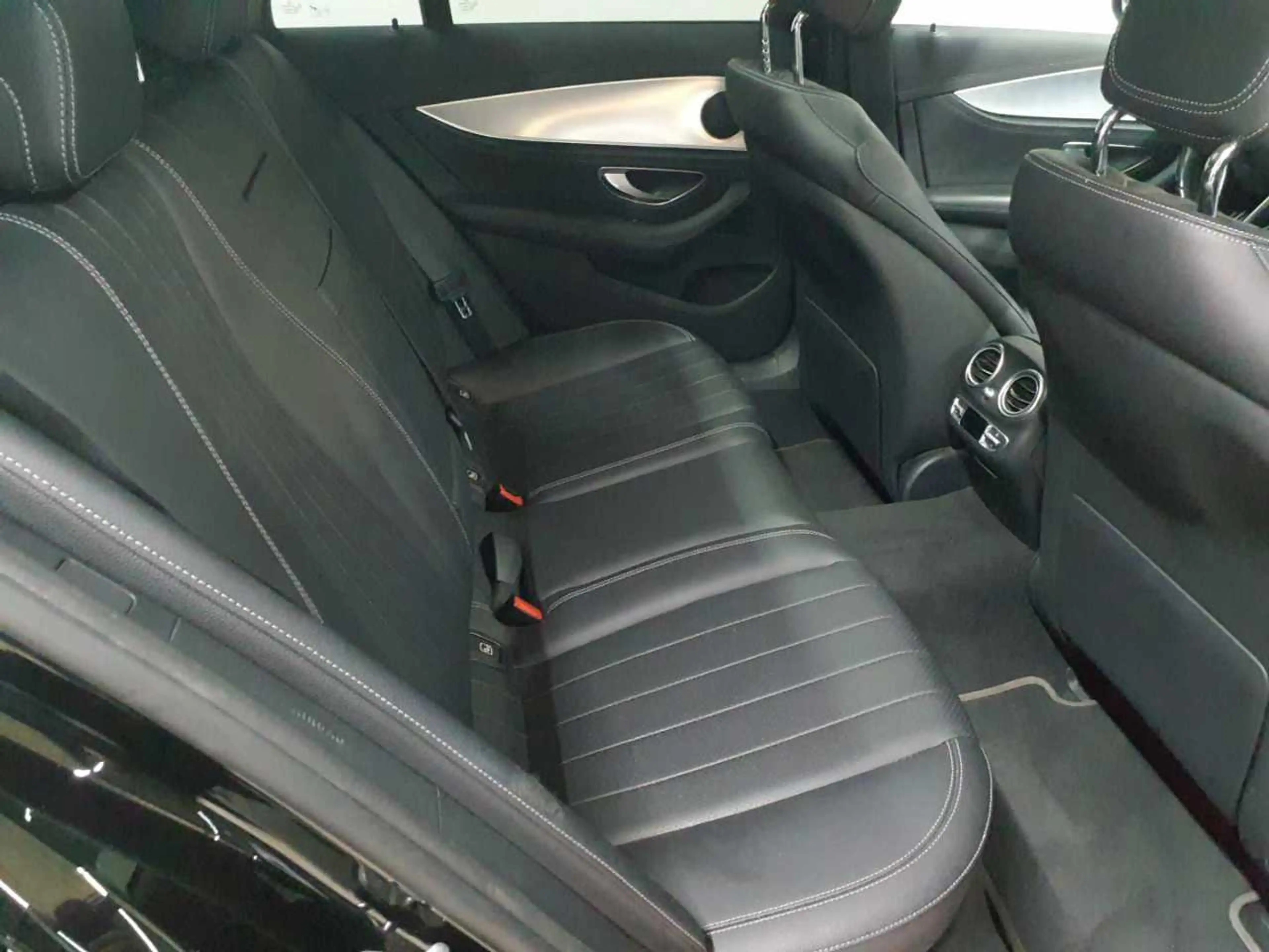 Mercedes-Benz E 300 E 300 de T 9G-Excl PANO Assi+ BusiP KAM — photo 14