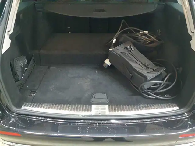 Mercedes-Benz E-Class view 15