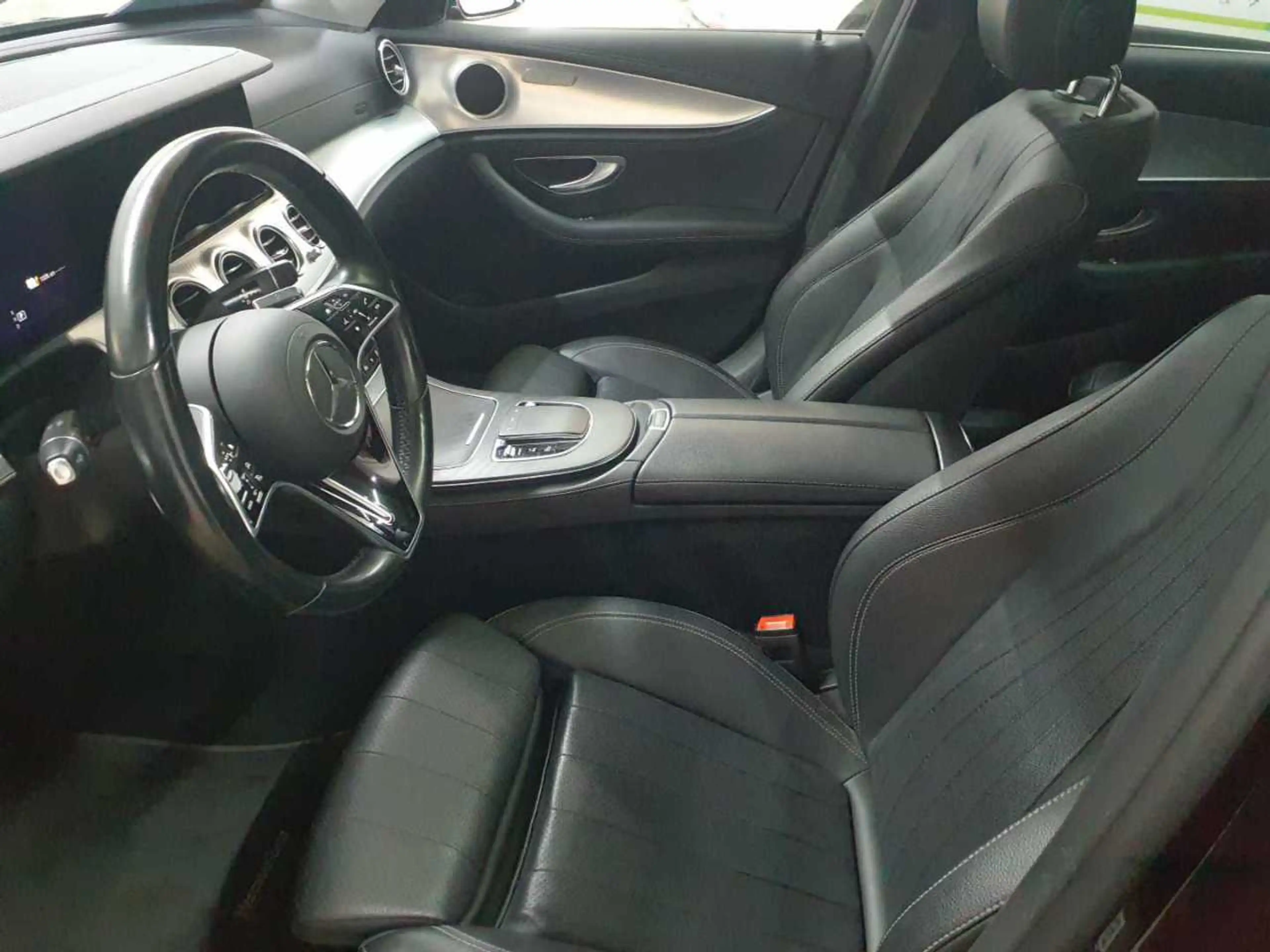 Mercedes-Benz E 300 E 300 de T 9G-Excl PANO Assi+ BusiP KAM — photo 7