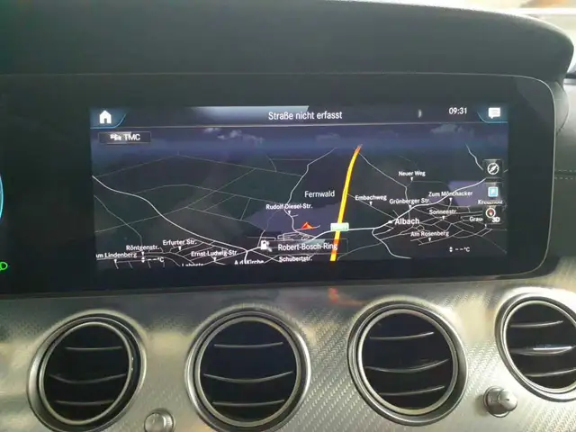 Mercedes-Benz E-Class view 12