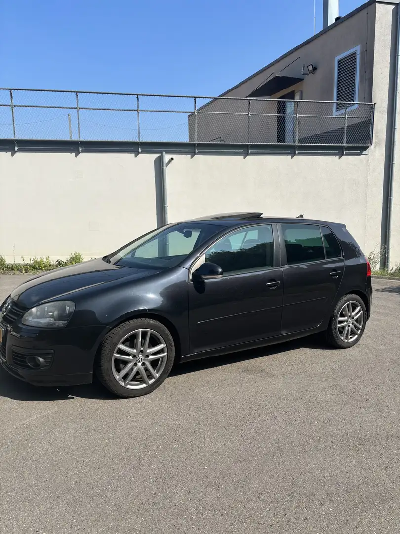 Volkswagen Golf 2.0 TDI GT Sport 8fach Bereift! - 2