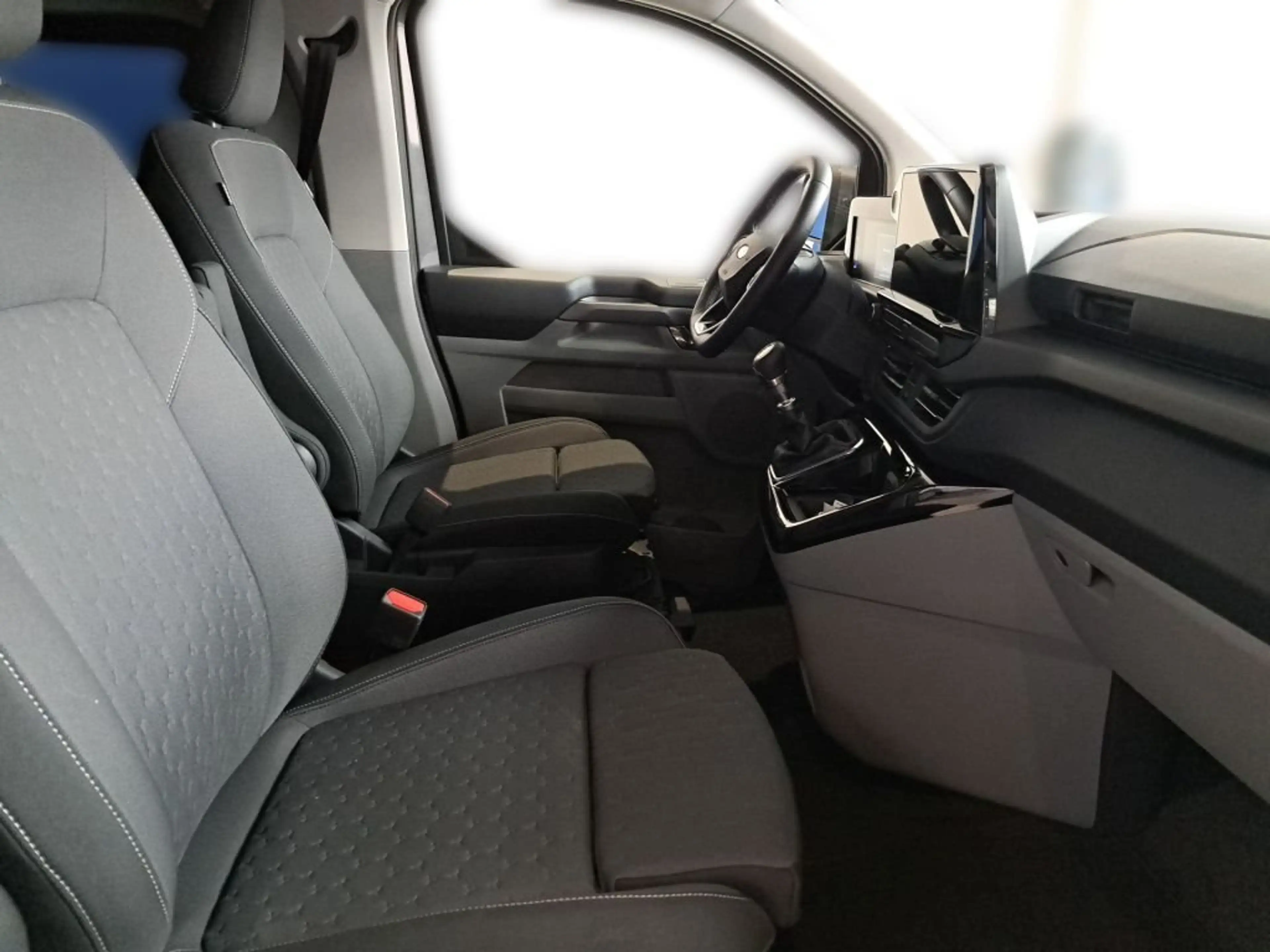 Ford Nugget Nugget 320 L1 VA Titanium — photo 15