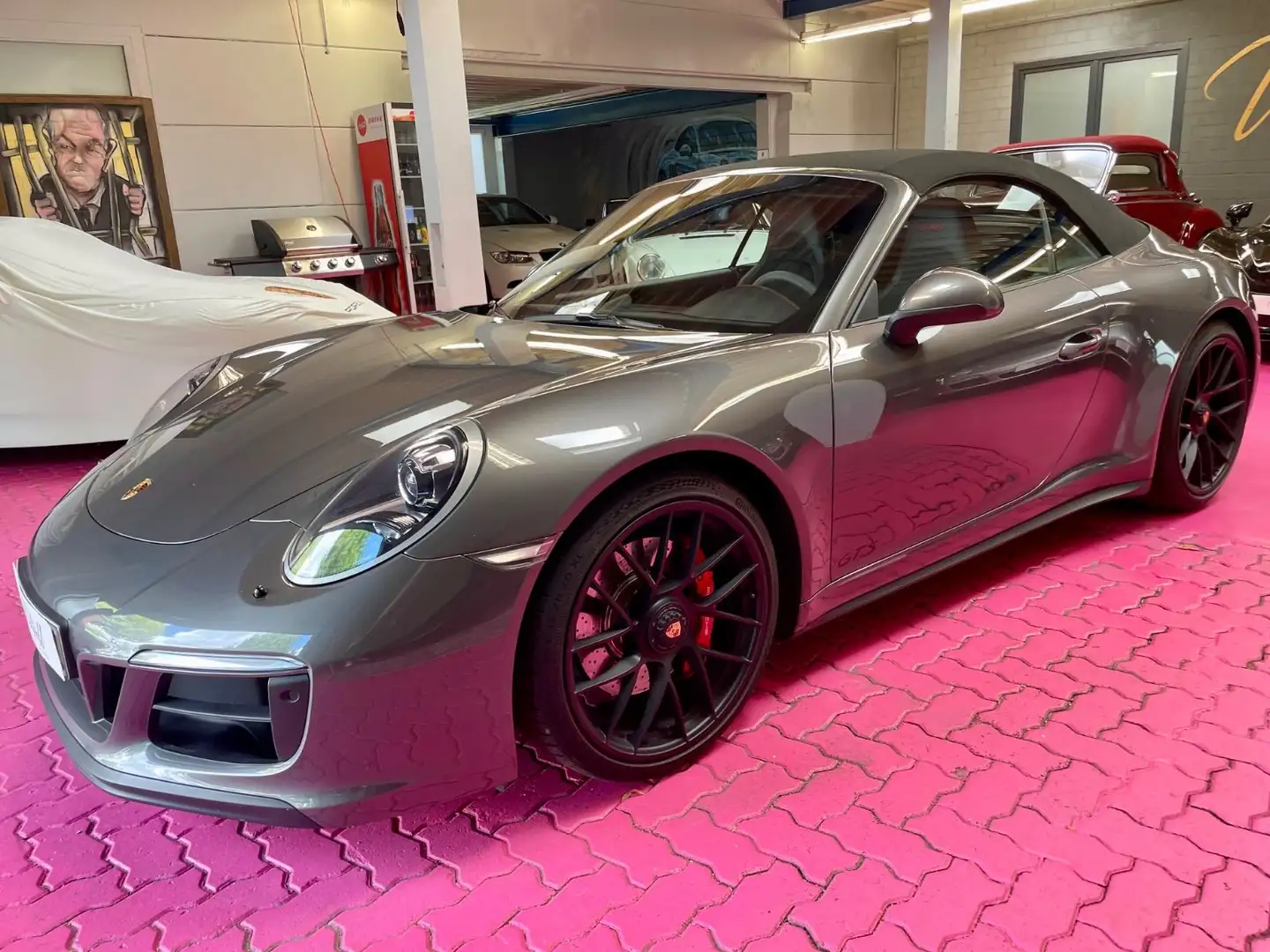 Porsche 991 .2 4 GTS Cabrio, Approved, GTS Int-Pa,Carbon Grau - 2