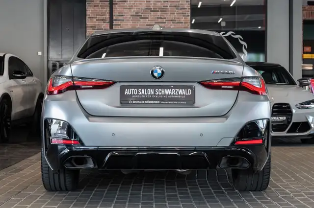 BMW 4 Series view 9