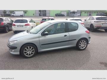 2.0 HDi 3p. XS