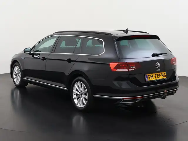 Volkswagen Passat view 8
