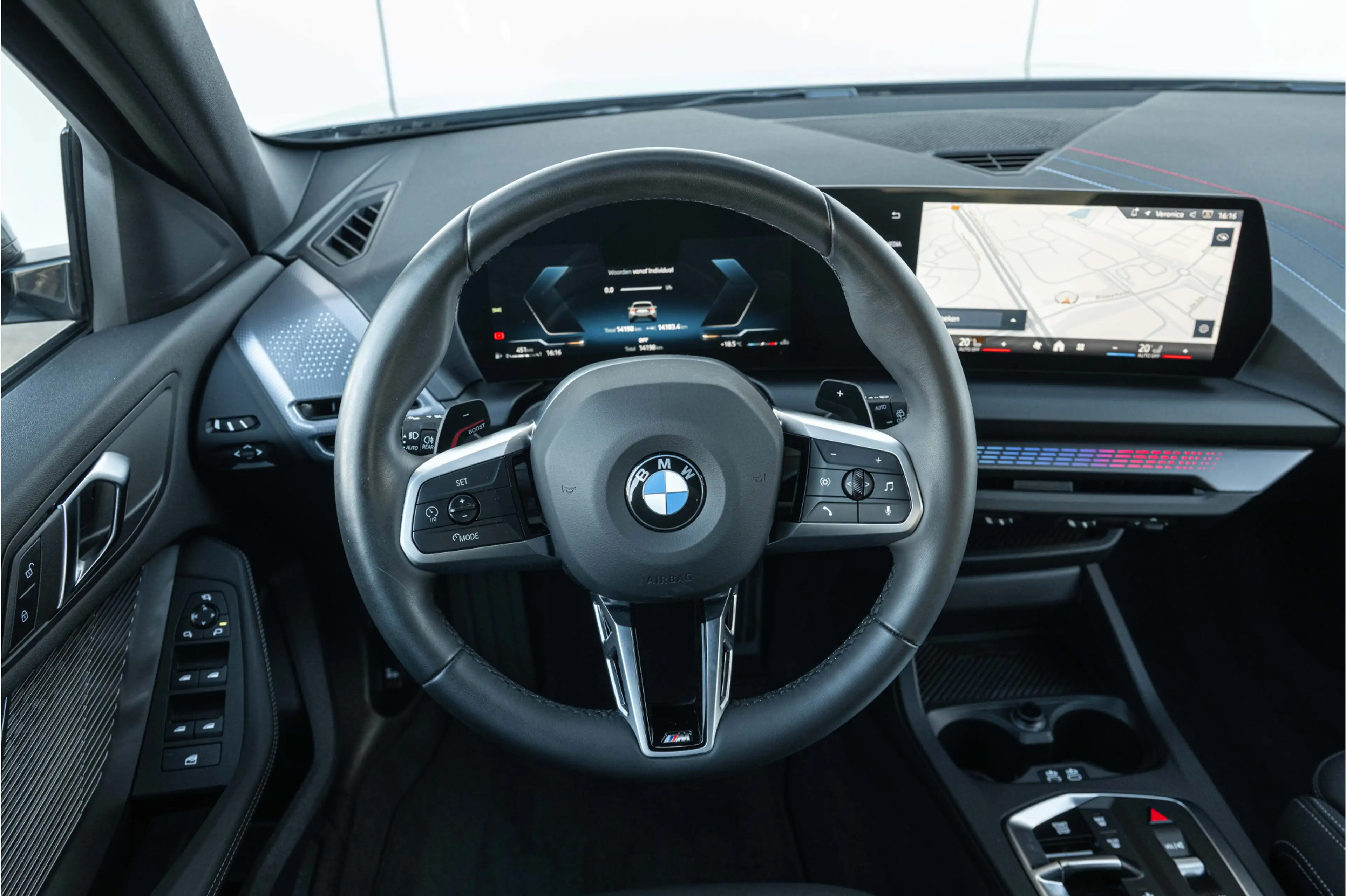BMW 120 1 Serie M Sport Automaat / Achteruitrijcamera / Sp — photo 10