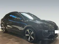 Porsche Macan 4 - Electriaue - 387 CH - PDK
