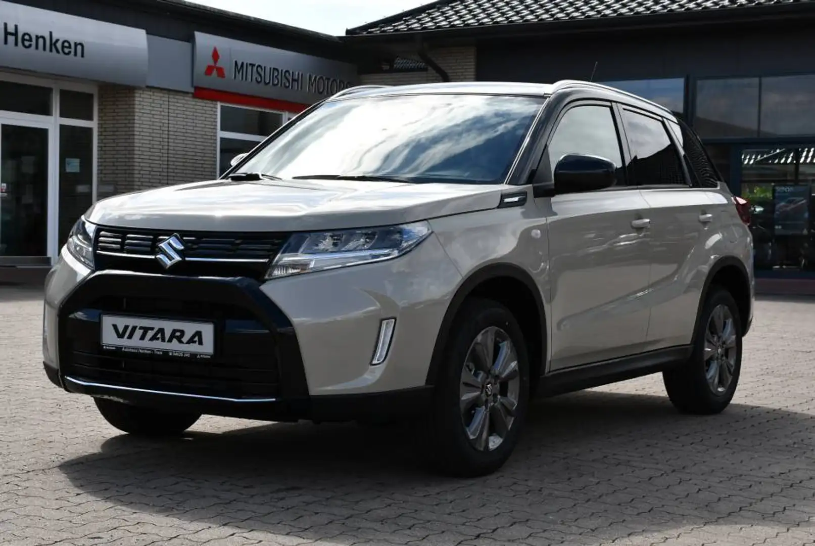Suzuki Vitara VITARA 1.5 AGS Comfort Nero - 1