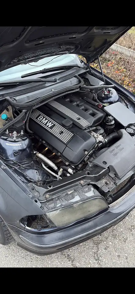 BMW 320i Attiva, foto 4