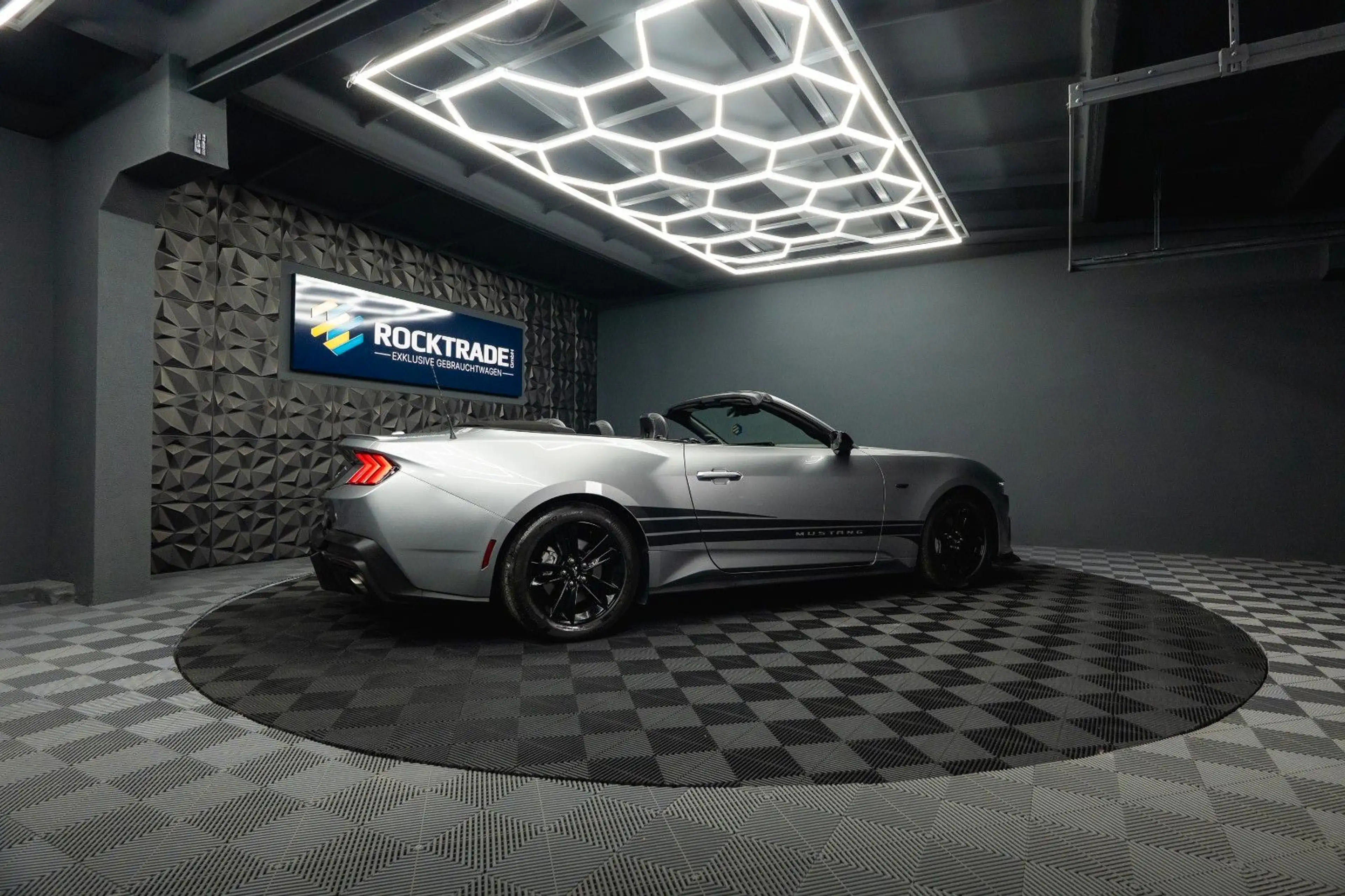 Ford Mustang GT Cabrio DARK HORSE PREMIUM MY2024 19% — photo 12