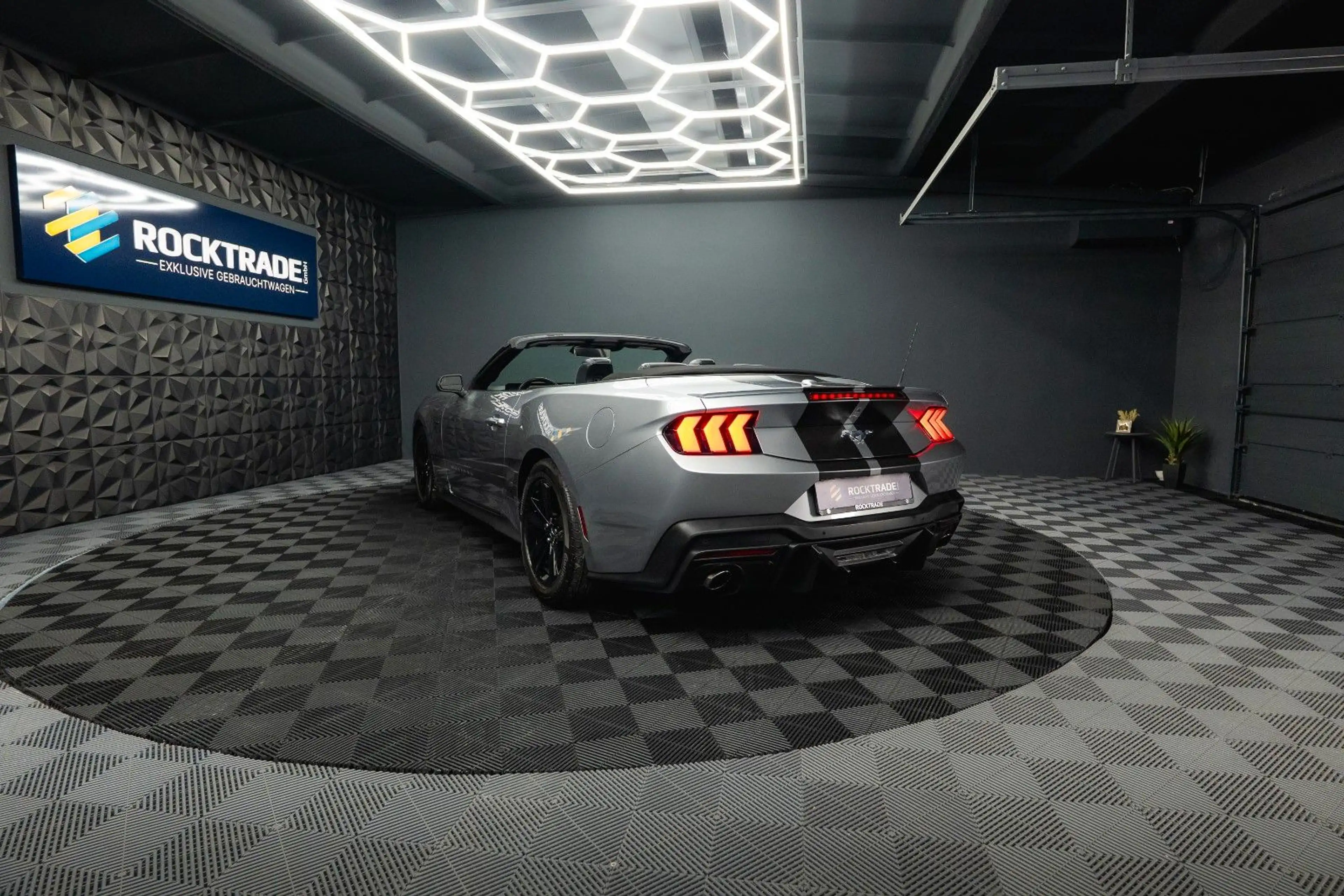 Ford Mustang GT Cabrio DARK HORSE PREMIUM MY2024 19% — photo 15
