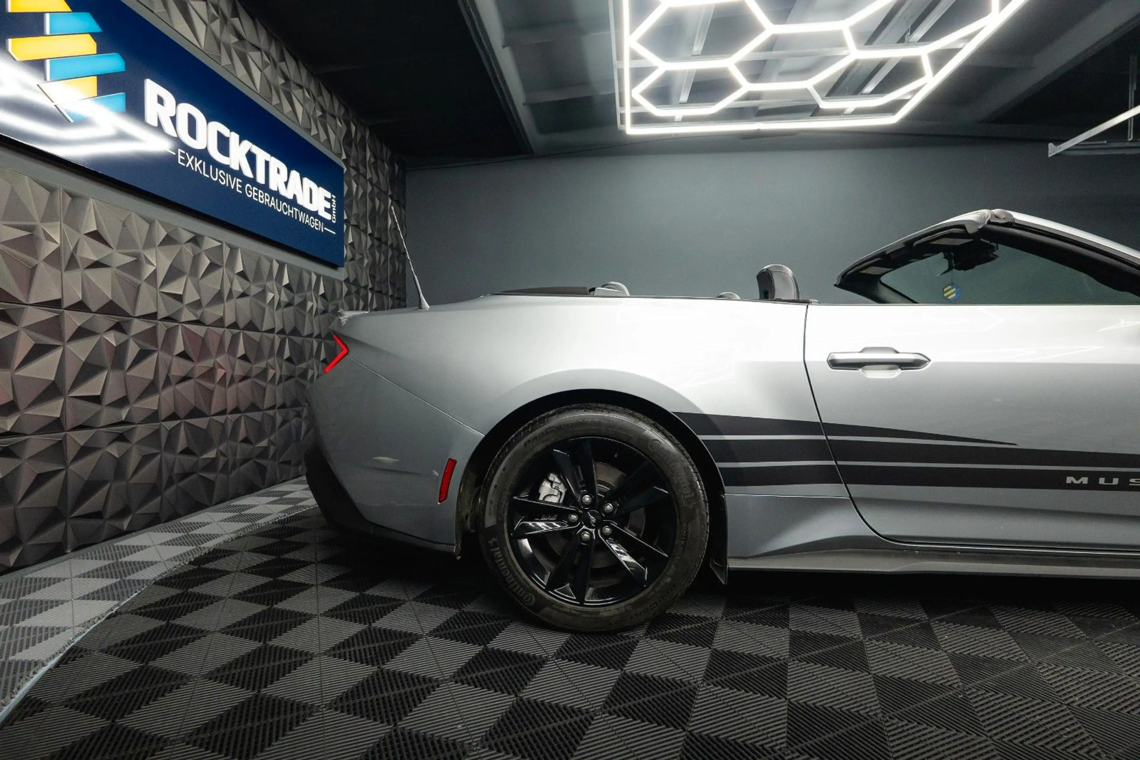 Ford Mustang GT Cabrio DARK HORSE PREMIUM MY2024 19% — photo 9