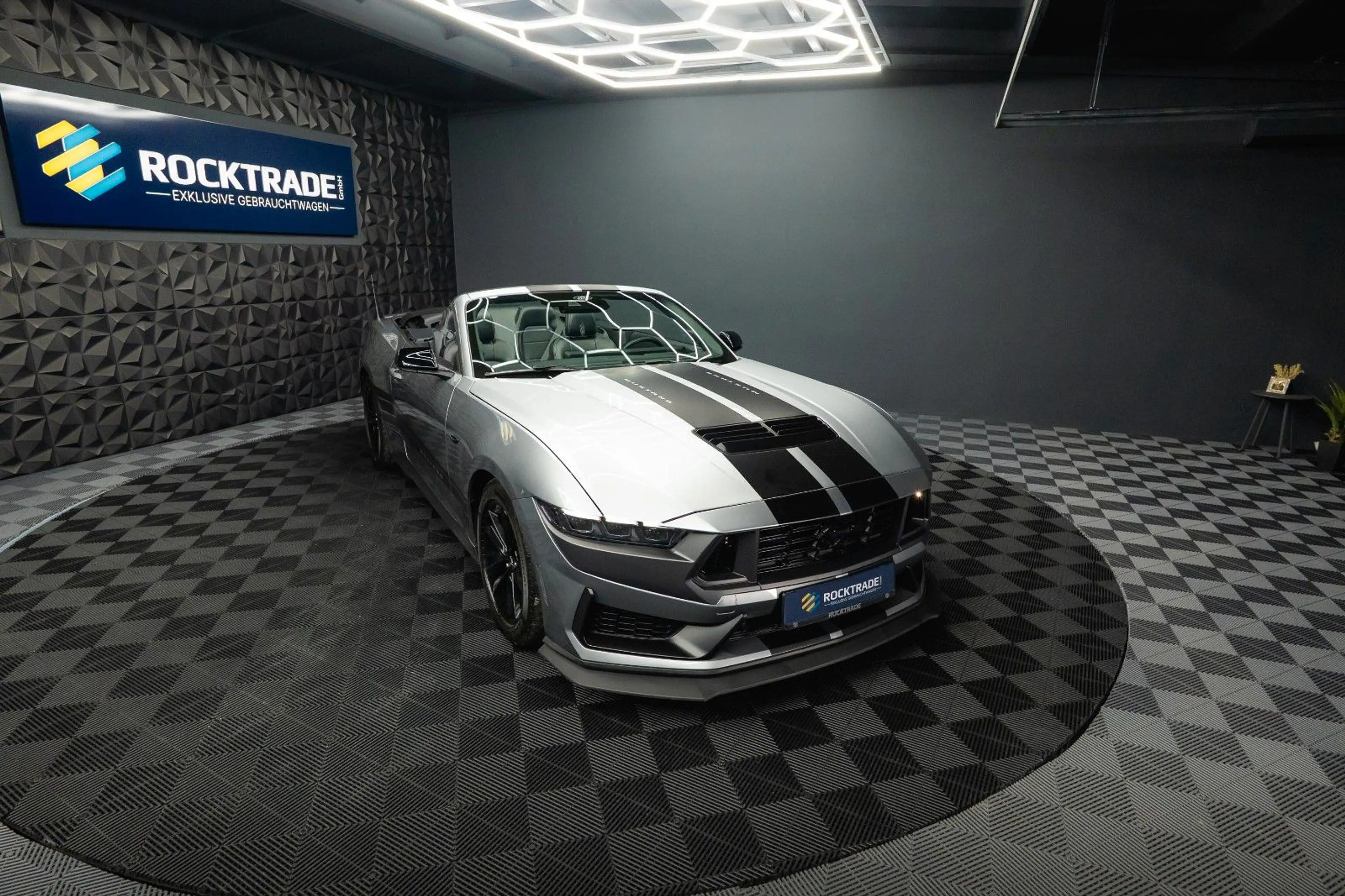 Ford Mustang GT Cabrio DARK HORSE PREMIUM MY2024 19% — photo 6