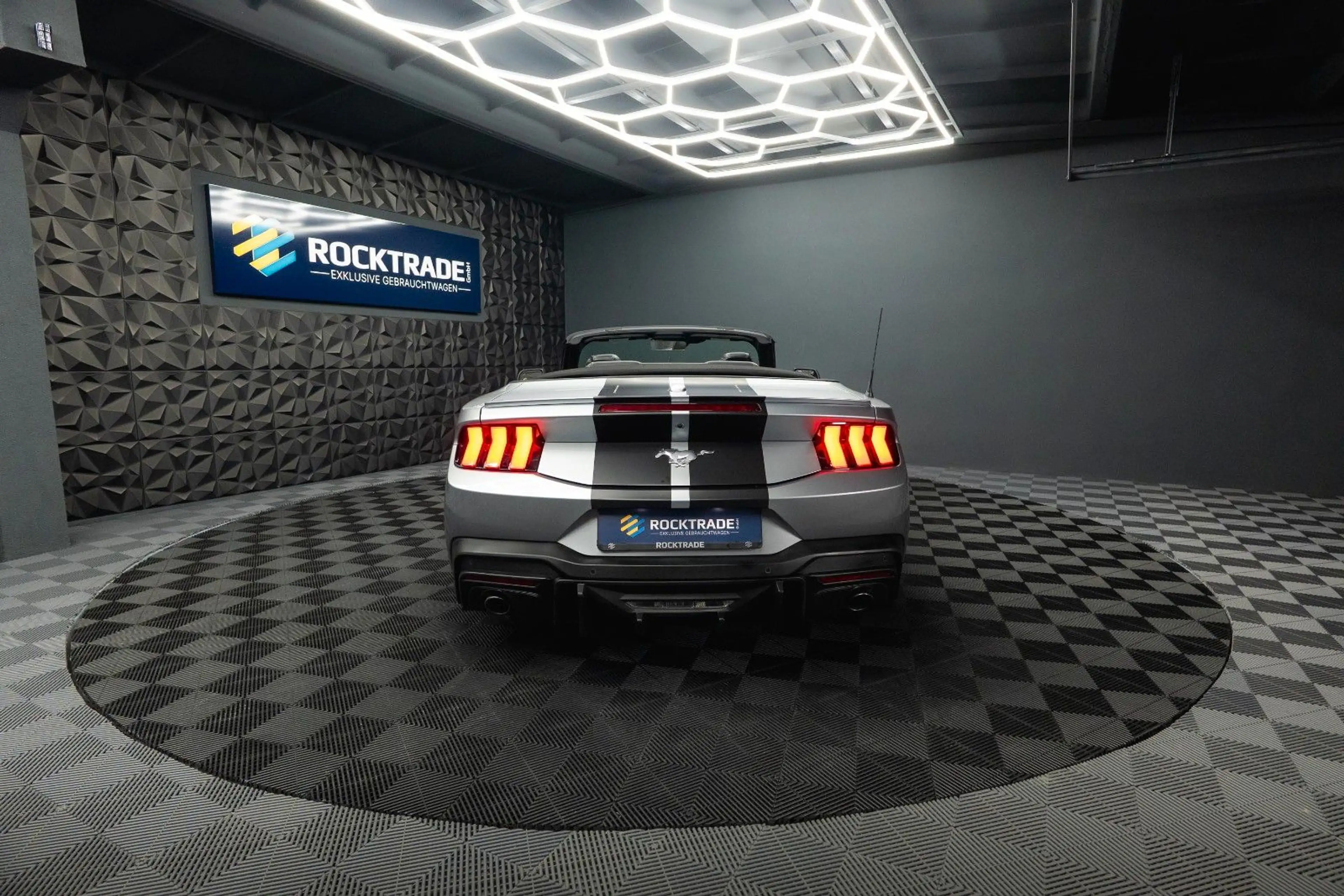Ford Mustang GT Cabrio DARK HORSE PREMIUM MY2024 19% — photo 14