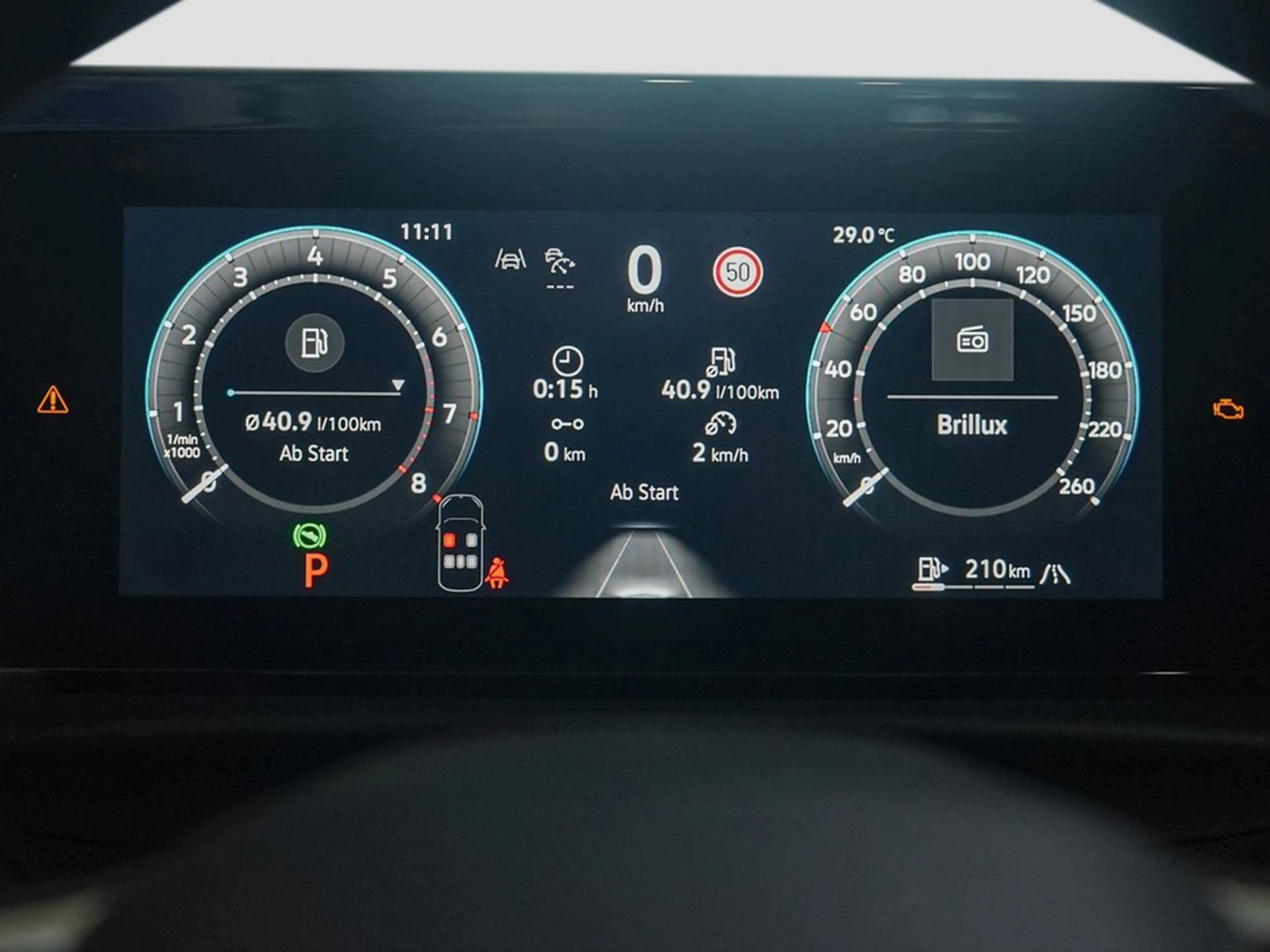 Volkswagen T-Roc 1.5 l eTSI OPF DSG Life VAL VSA — photo 12