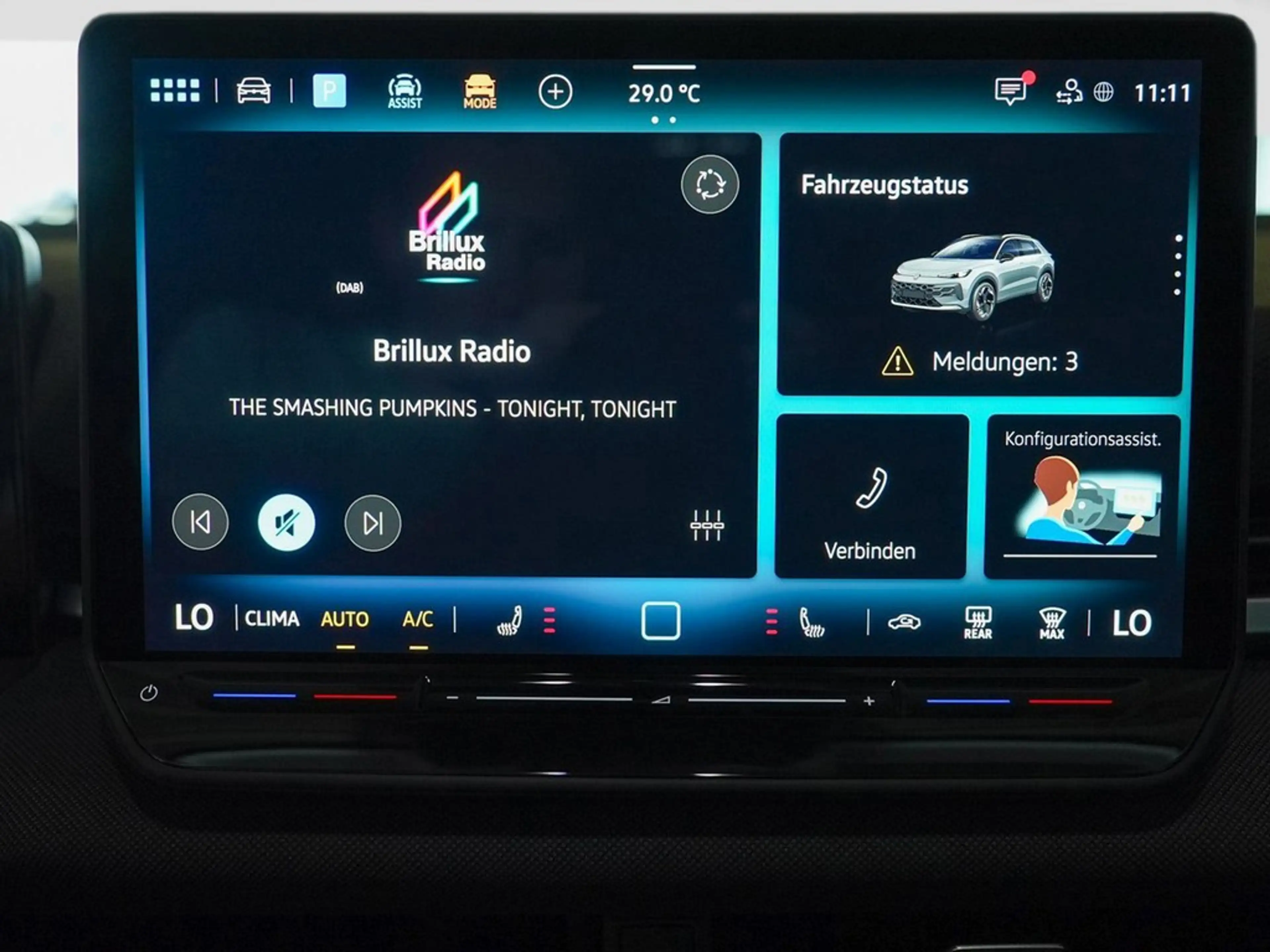 Volkswagen T-Roc 1.5 l eTSI OPF DSG Life VAL VSA — photo 15