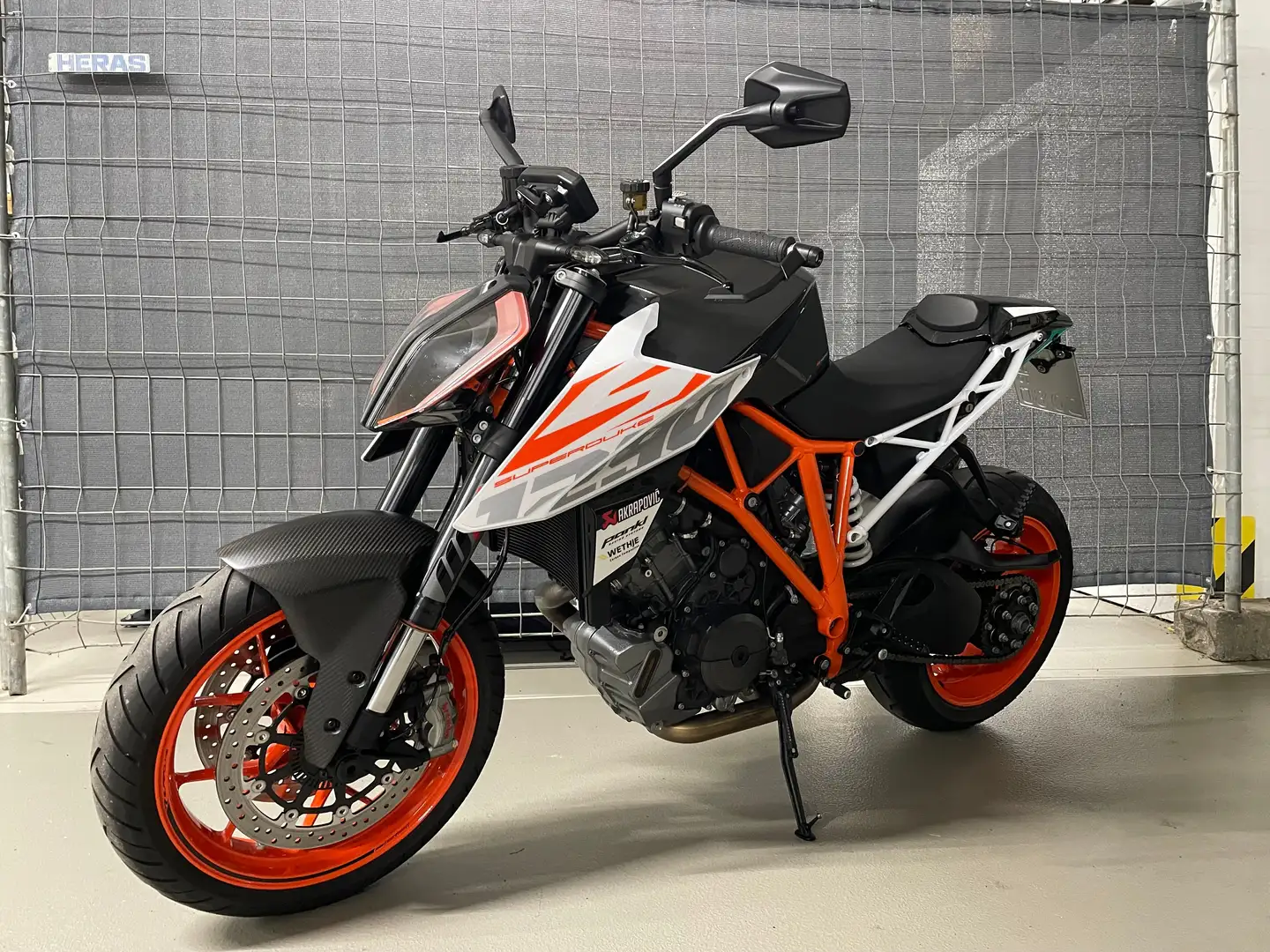 KTM 1290 Super Duke R wenig KM Trackpack Performancepack Akra uvm Naranja - 1