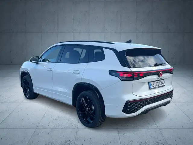 Volkswagen Tayron view 3