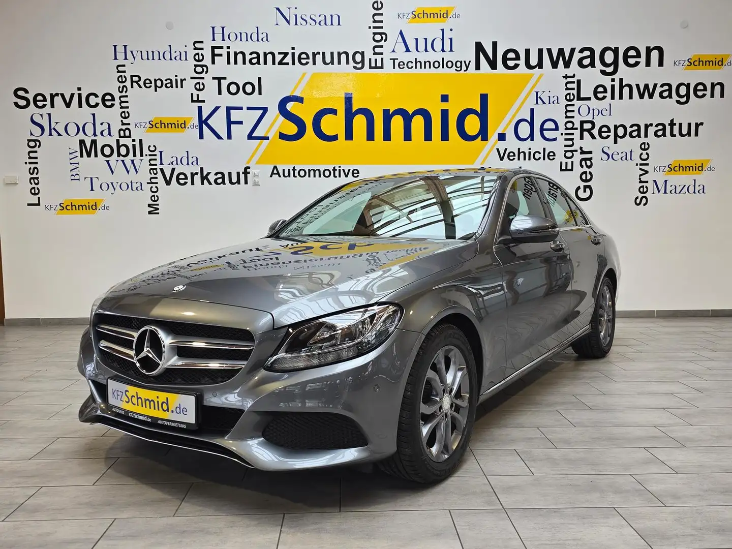 Mercedes-Benz C 180 CGI *  Avantgarde * Business * Navi * Gris - 1