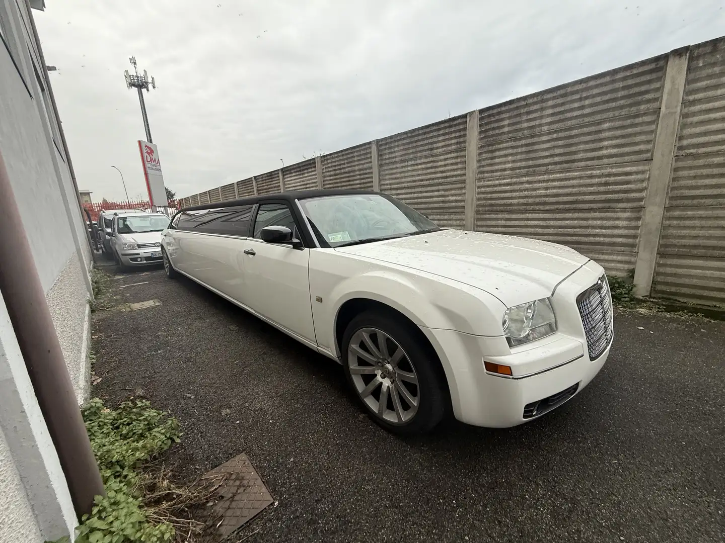Chrysler 300C touring 3.5 V6 24v awd auto - 1