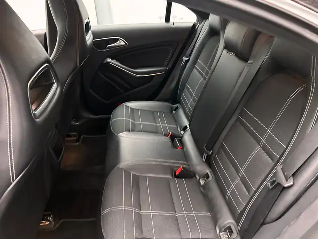 Mercedes-Benz CLA view 22