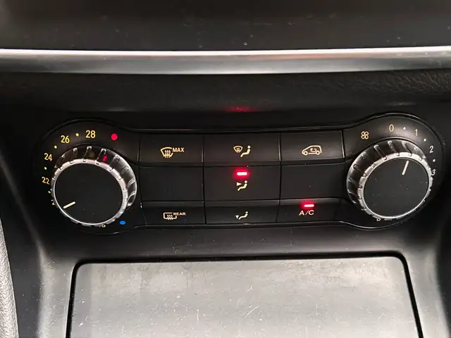 Mercedes-Benz CLA view 18