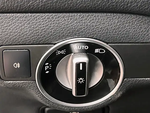 Mercedes-Benz CLA view 26
