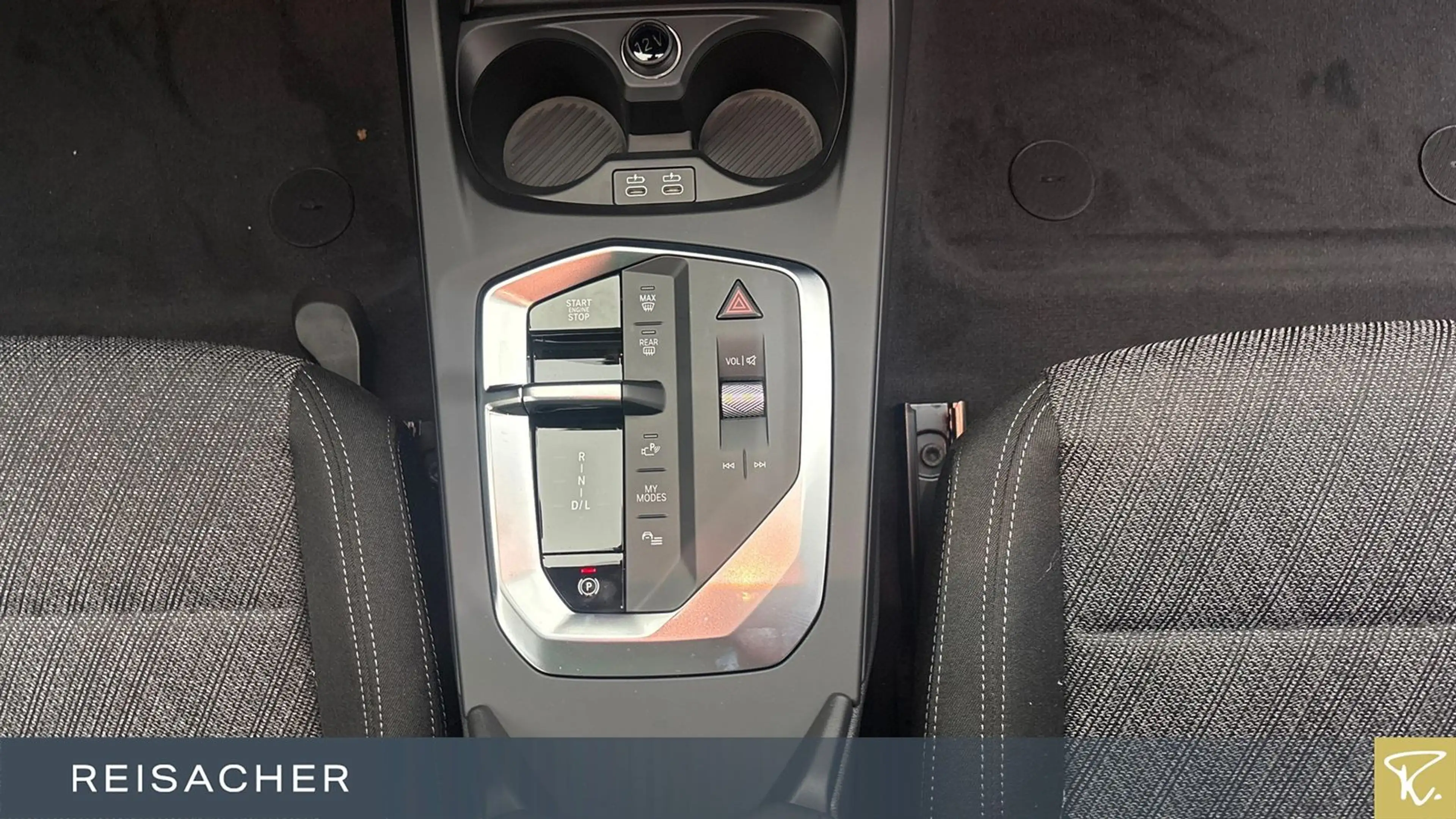 BMW 120 Autom. Parksystem Sitzheizung Keyless Go — photo 11