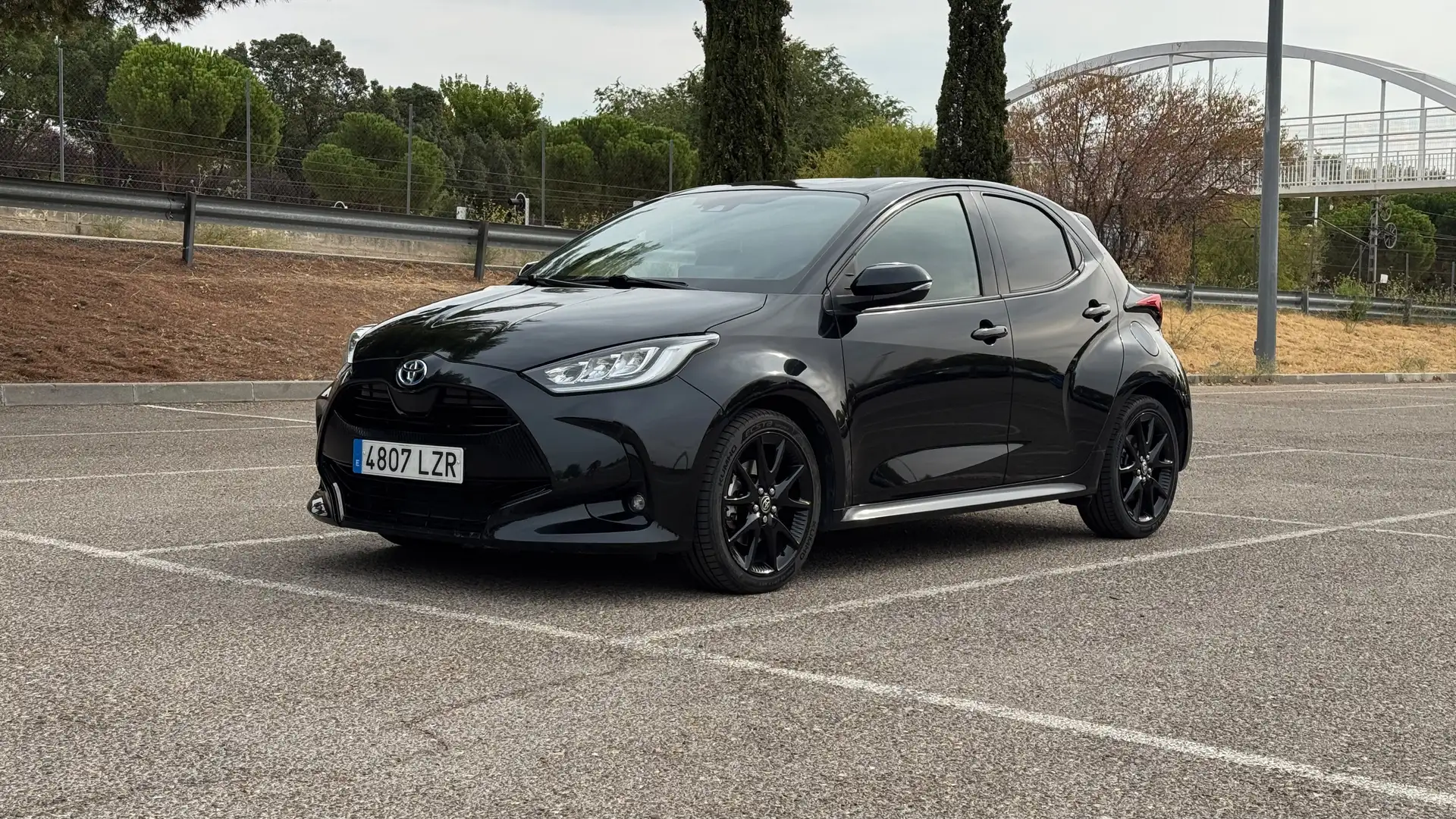 Toyota Yaris 120H 1.5 Style - 1