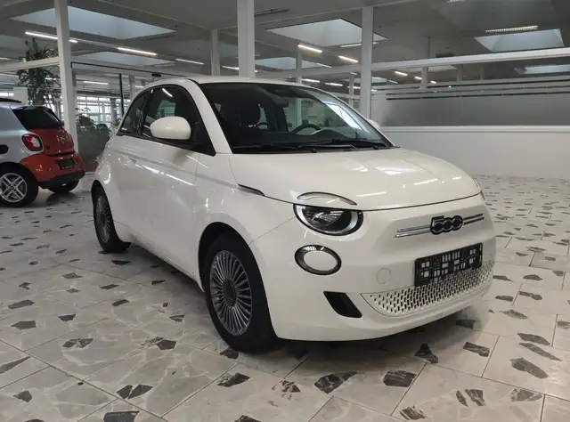 2023 Fiat 500E in White for sale