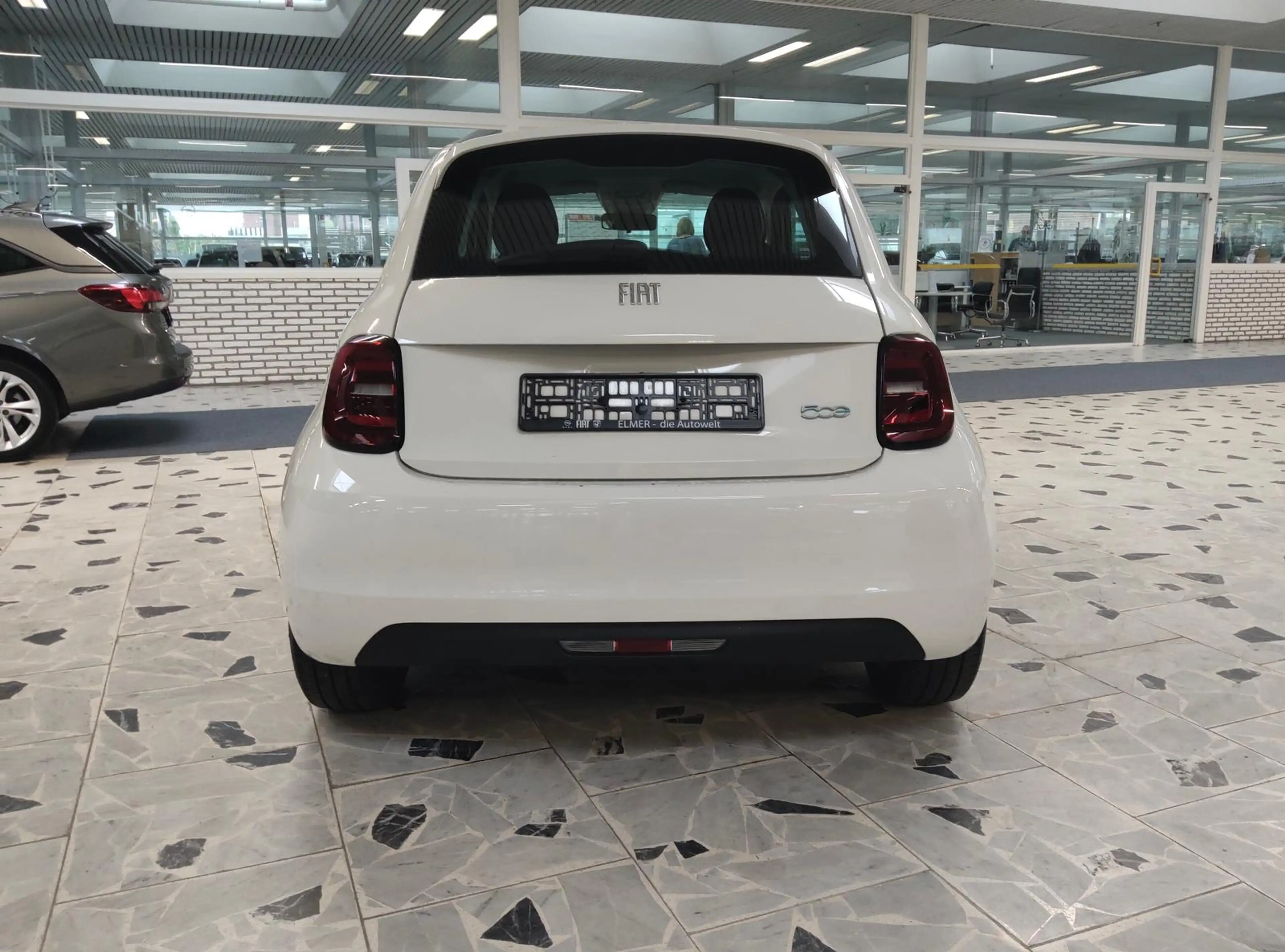 Fiat 500e - 42kWh -Android-Auto - Leichtmetallräder — photo 6