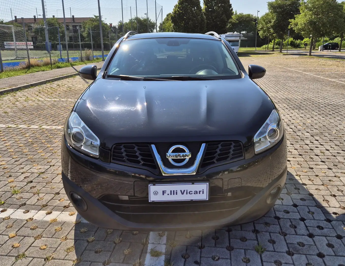 Nissan Qashqai Qashqai I 2007 2.0 dci Tekna 4x4 dpf FL Zwart - 1