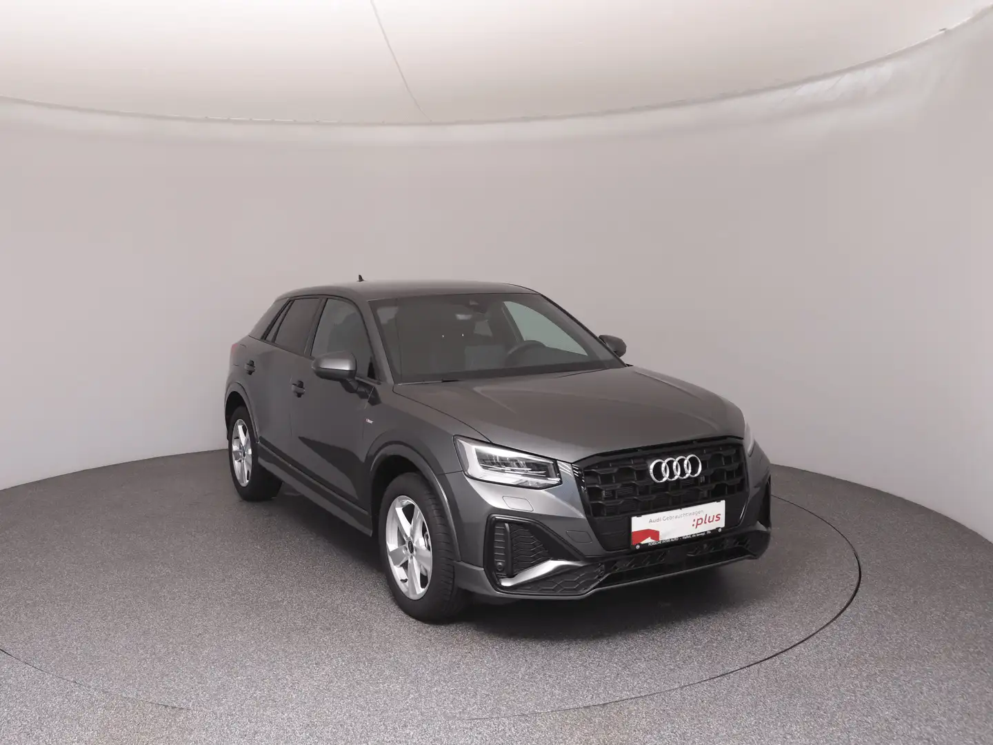 Audi Q2 35 TFSI S line Gris - 2