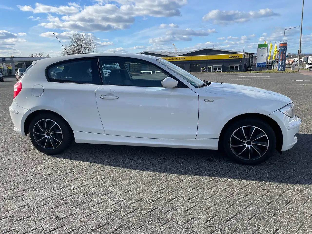 BMW 118