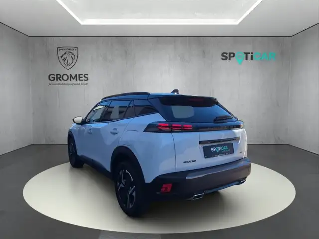 Peugeot 2008 view 5