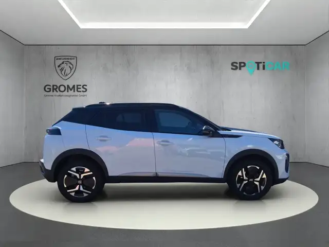 Peugeot 2008 view 2