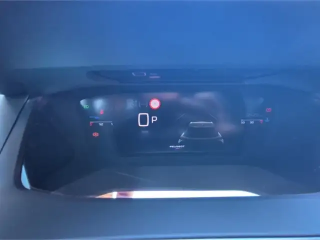 Peugeot 2008 view 15