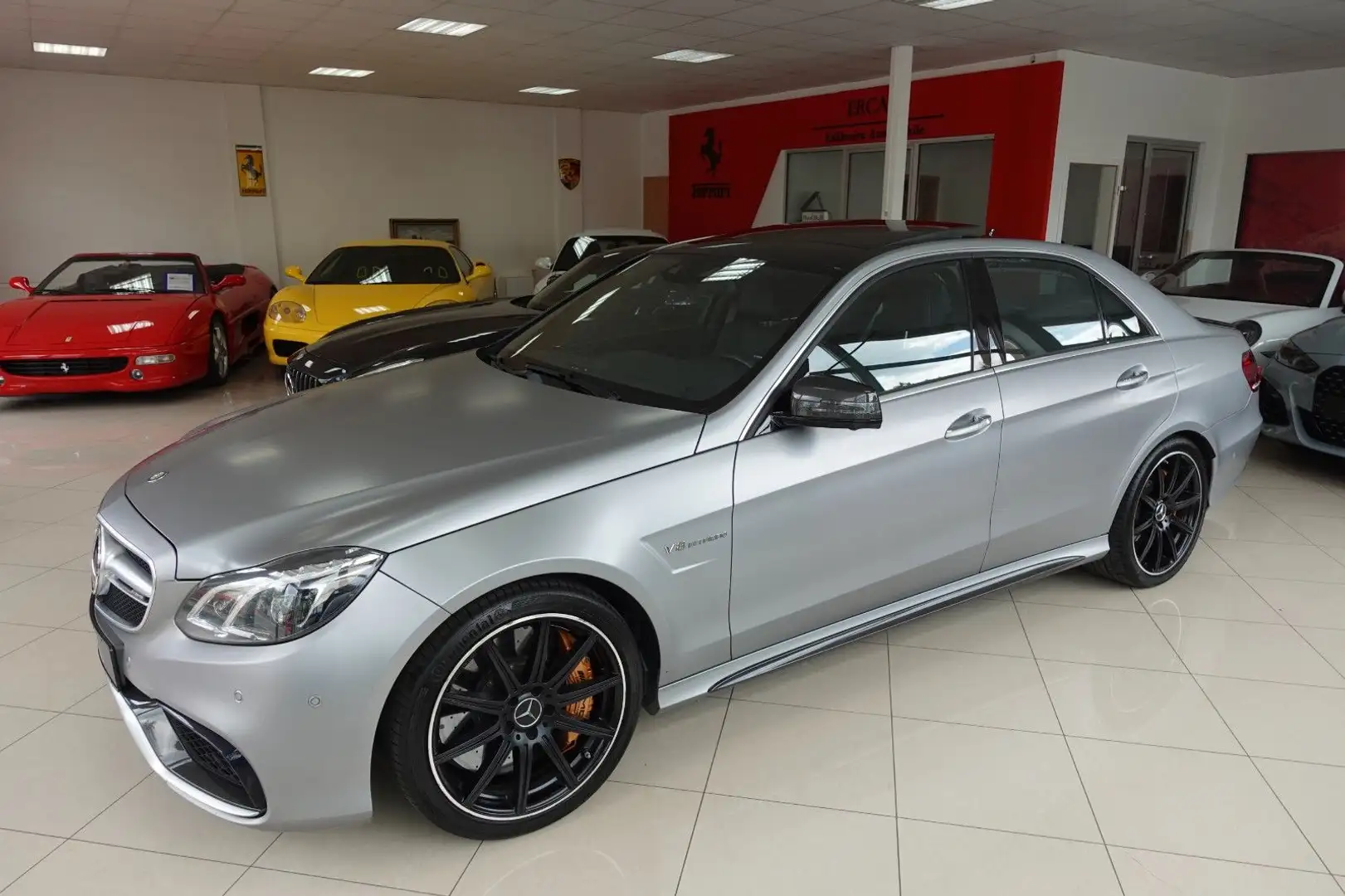Mercedes-Benz E 63 AMG E63s AMG 4Matic / Keramik / Carbon / 3D B&O/ 1.H Grau - 2