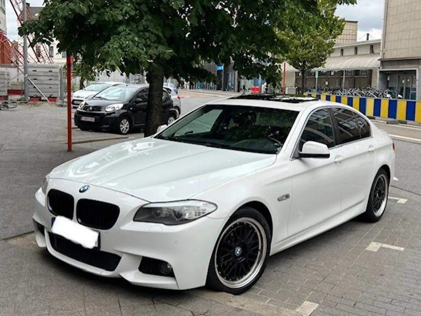 BMW 530 530d Blanc - 2