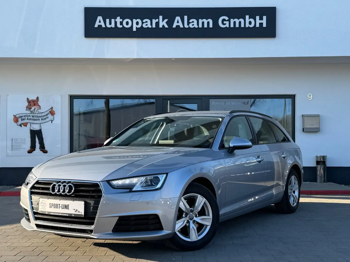 Audi A4 Avant 2.0 TDI Navi Klima SHZ RDC Alu Bi-Xenon Silber - 1