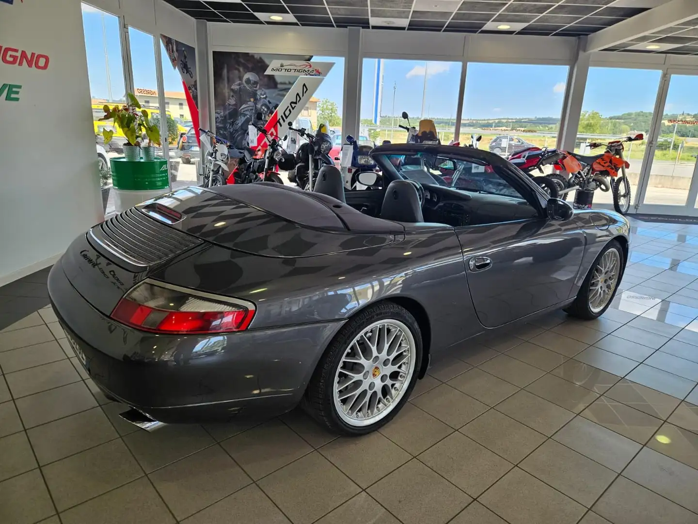 Porsche 911 911 IV Carrera 996 Cabrio 3.4 Carrera AIR TOP-ASI Gris - 2