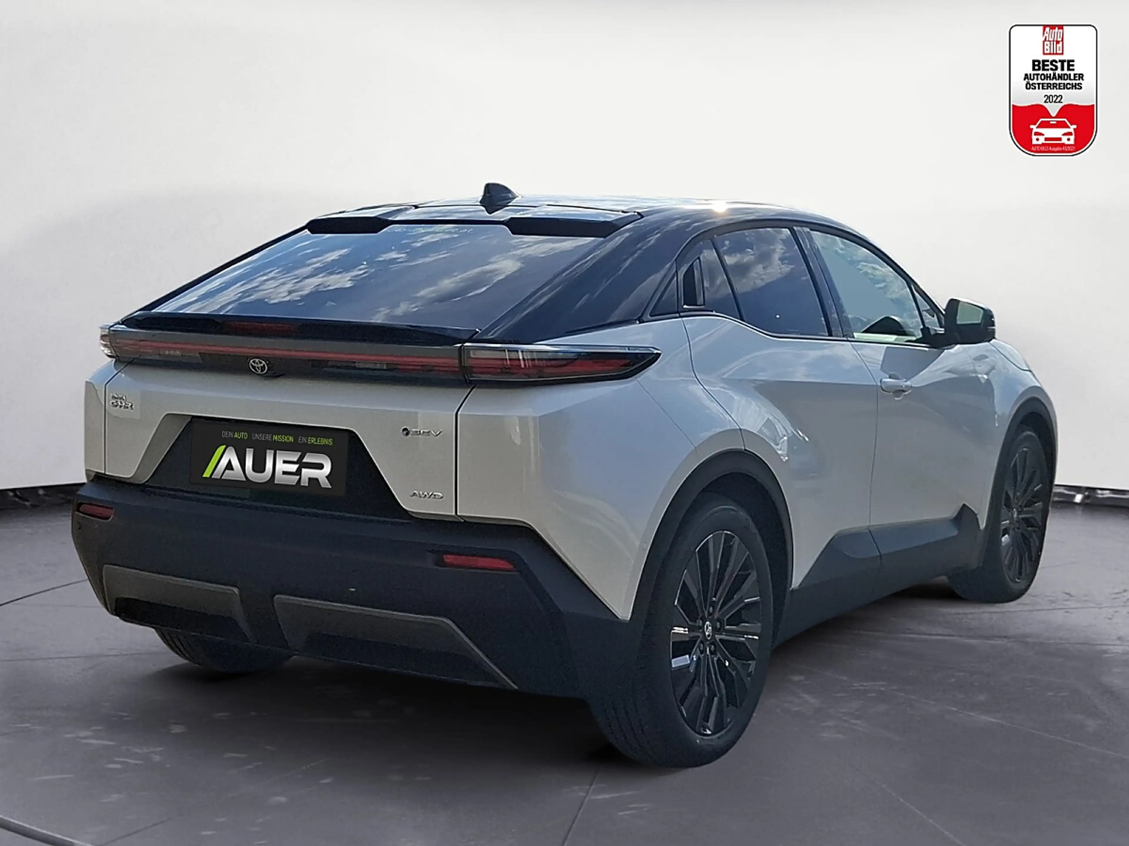 Toyota C-HR+ Elektro 77kWh AWD Lounge mit Sky & Sound Paket — photo 6